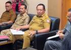 Gusnar Ismail Jawab Tuntutan Massa Soal Pencabutan Izin Tambang: “Saya Tidak Punya Kewenangan”