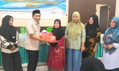 120 Warga Oluhuta Terima Bantuan Pangan, Syamsir Kiyai: Bantuan ini Hanya Penanganan Sementara Dampak Kekeringan