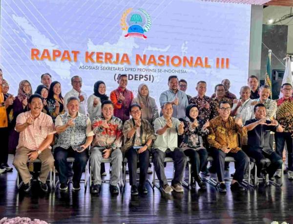 Rifli Katili Bahas Kepastian Penganggaran Sekretariat DPRD di Rakernas ASDEPSI
