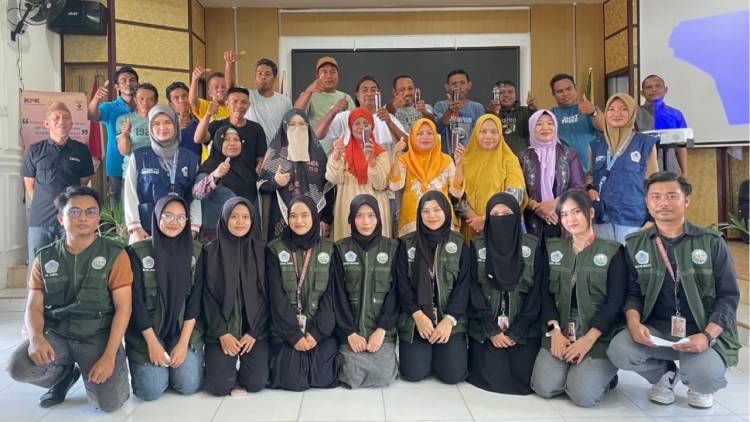 KKN Tematik 2 UNG Ajak Warga Tabongo Timur Olah Limbah Sacha Inchi dan Rumah Tangga Jadi Pupuk Cair Organik