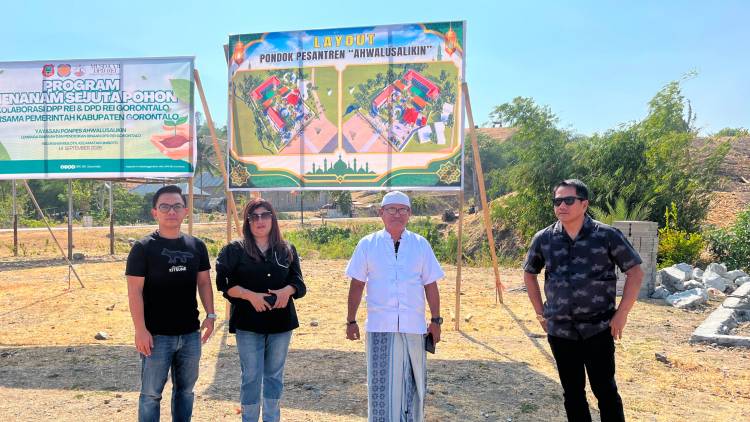 Crazy Rich Grobogan Joko Suranto Kunjungi Pesantren Ahwalusalikin, Siap Bantu Pembangunan